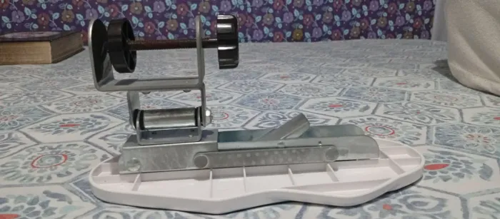 Apoio de braço dobrável giratório