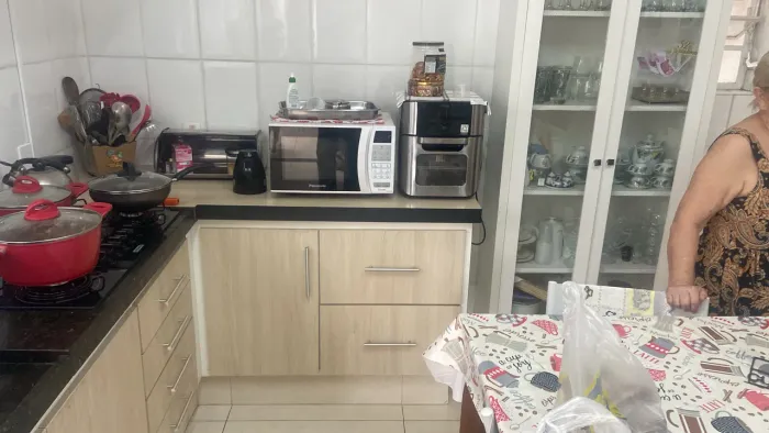 Balcão de pia para cozinha completo, granito preto.