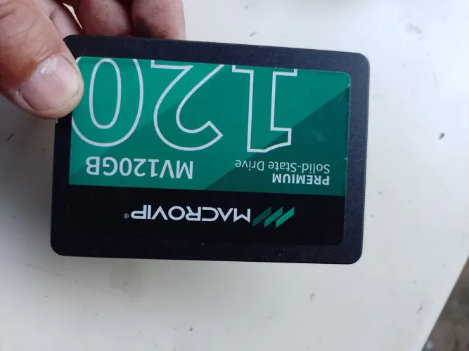 SSD 120gb ok christal disk info ok saudavel azul pouco uso.