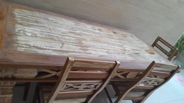 mesa de madeira de demolição