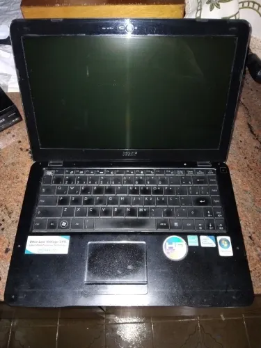 Netbook msi 10 polegadas 2gb 32gb SSD funcionando windows 10 office