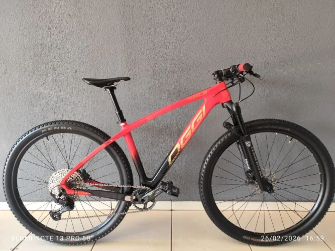 Oggi agille sport carbono tamanho 17