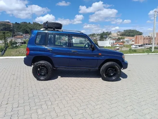 Mitsubishi Pajero IO Mec. 2000