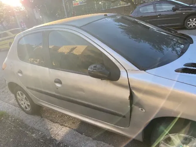 Carro parado a 3 meses 