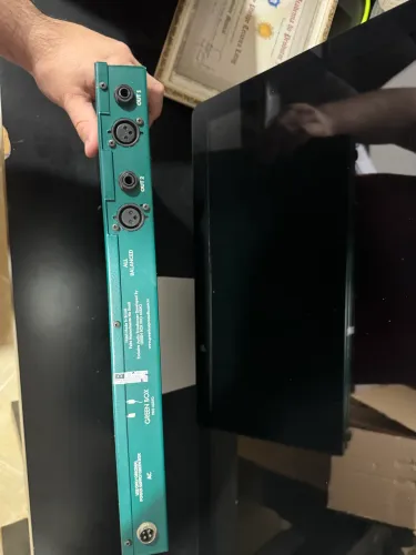 Pré-amplificador Analógico Estéreo / 2 Canais (Baseado no clássico circuito Neve 1073