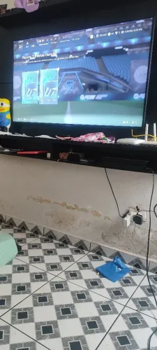 Vende-se smart tv 50 polegadas, chamar no WhatsApp *