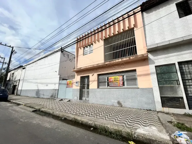 CASA RESIDENCIAL/ COMERCIAL PRADO
