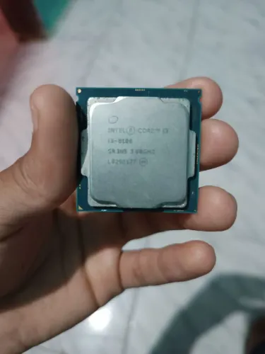 Processador Intel i3-8100