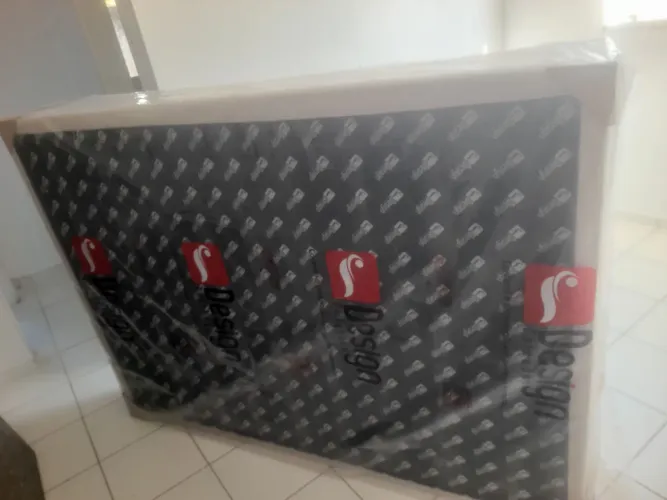 Vendo Cama Box Colchão Molas Ensacadas na embalagem nova R$ 1850 Reais Por R$ 1150 Reais