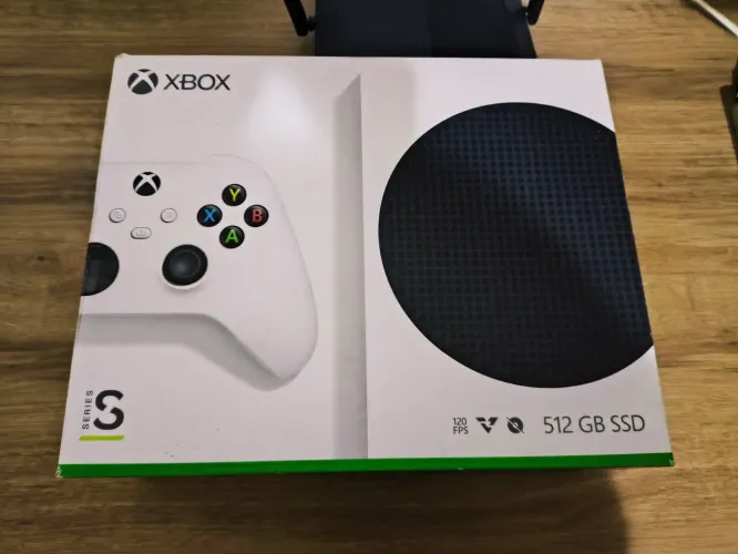 Xbox Séries S - Completo na caixa