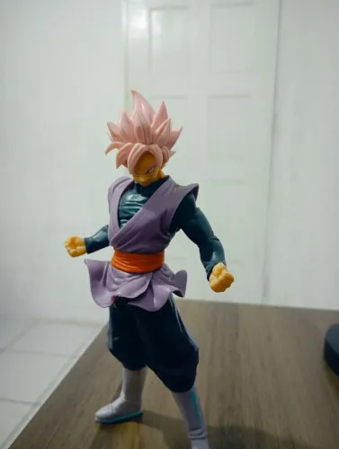 Action Figure Goku Black de Dragon ball Super