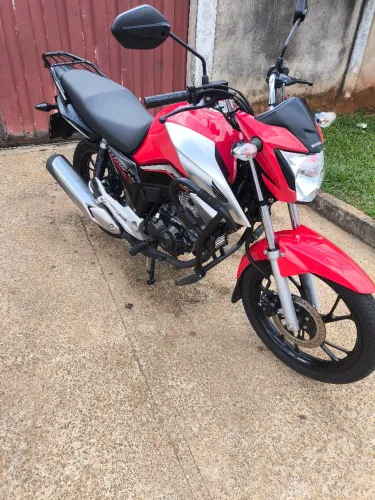 CG Titan 160 2022/2023 com 2.800 km rodados