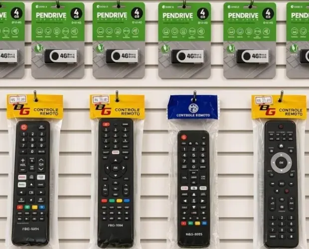 CONTROLE OU PENDRIVE 25,00 CADA