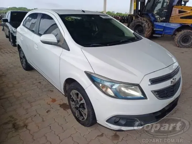 SUCATA CHEVROLET ONIX 1.4 AUTOMATICO PARA RETIRADA DE PEÇAS