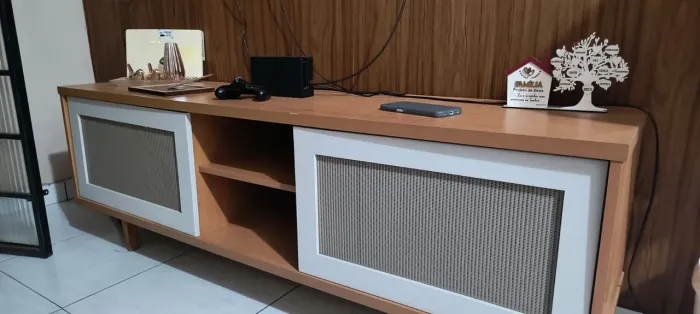 Móvel para sala disponível!