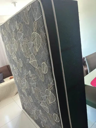 Vendo Uma Cama Box 3 Mês De Uso