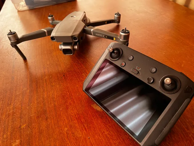 Drone DJI Mavic 2 Pro com Smart Controller