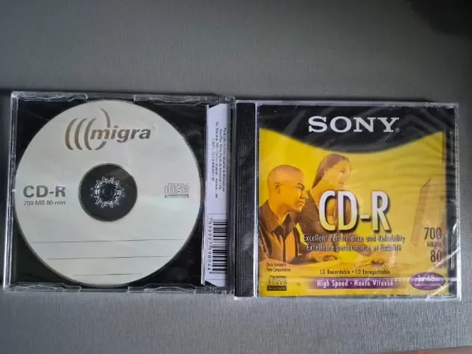 CD-R Sony e Migra 700MB 80 Minutos - Lacrados
