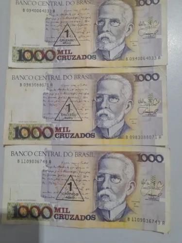 Cédulas 1000 Cruzados com carimbo de 1 Cruzados novo