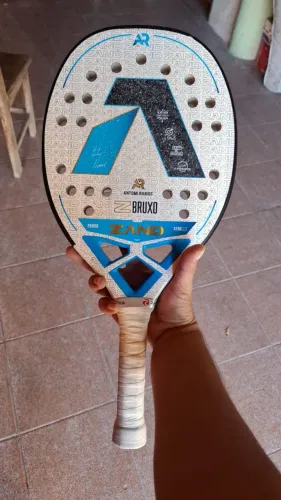 Raquete de beach tennis Zbruxo 2025