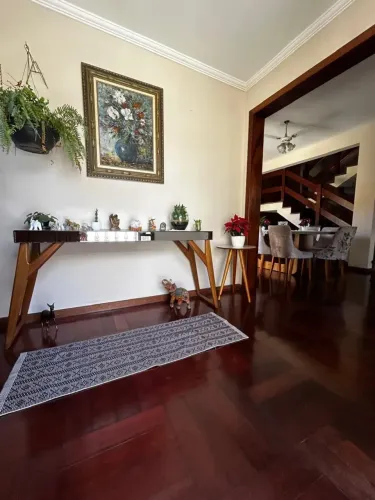 Excelente casa a venda com 268 m² com 4 quartos, piscina em Jardim Universo - Mogi das Cru