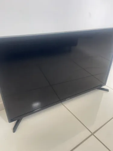 Tv Samsung 32 polegadas tela quebrada