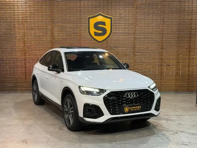 Audi Q5 SB P Black. 2.0 TFSIe S.tr. QT (hib.) 2022