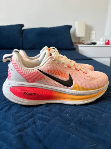 Nike Vomero 18