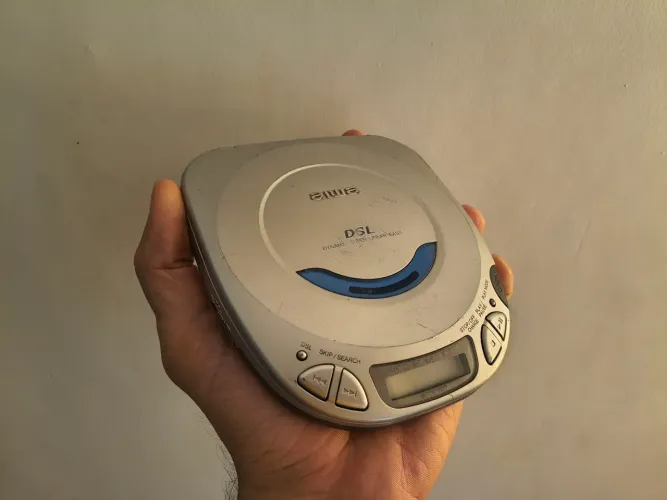 Discman CD player Aiwa (funcionando) 