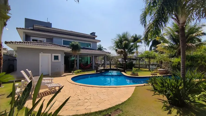 Luxo e Conforto em Atibaia/SP: Sua Nova Casa no Condomínio Shambala II Espera por Você!