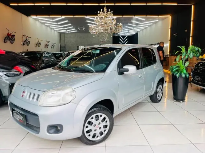 Fiat Uno Attractive 1.0 EVO Fire Flex 8V 5P 2014