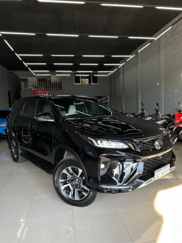 Toyota Hilux SW4 Diamond 2.8 TB 4X4 Die. Aut. 2024