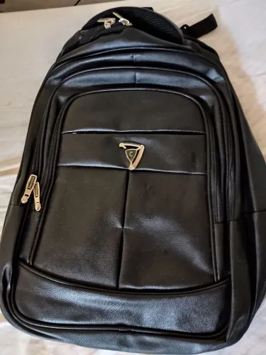 Mochila grande de courino preto 