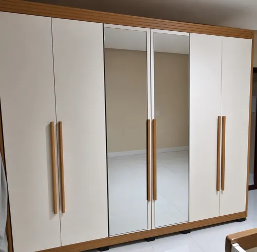 Guarda-roupa