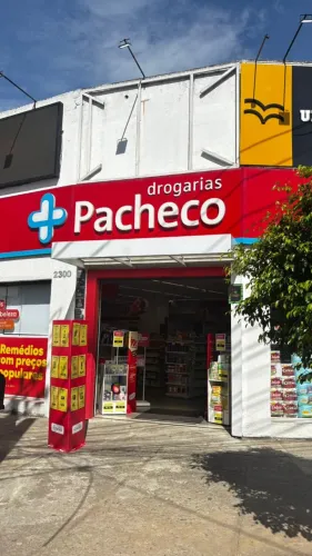 Imóvel Comercial locado para DROGARIAS PACHECO - Guadalupe Shopping - RJ - Oportunidade!