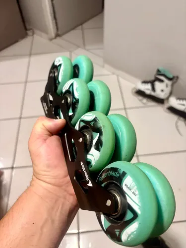 Base patins rollerblade 80mm 85a