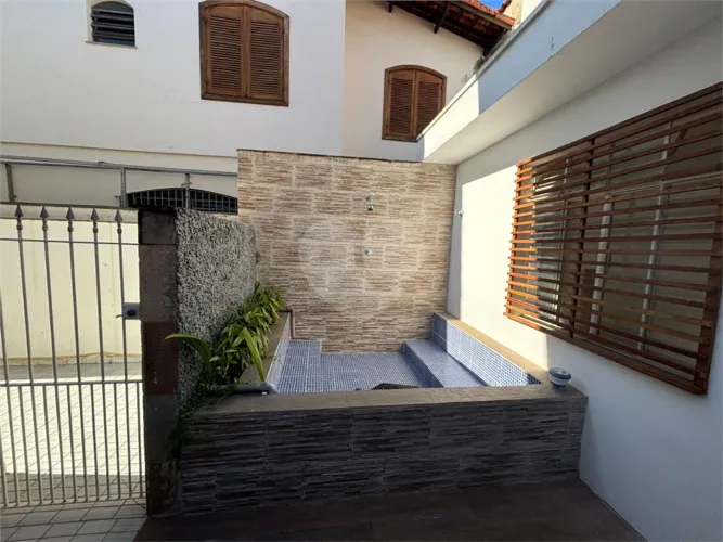 Sobrado para alugar com 3 quartos, sendo 1 suíte, em Butantã, São Paulo - SP