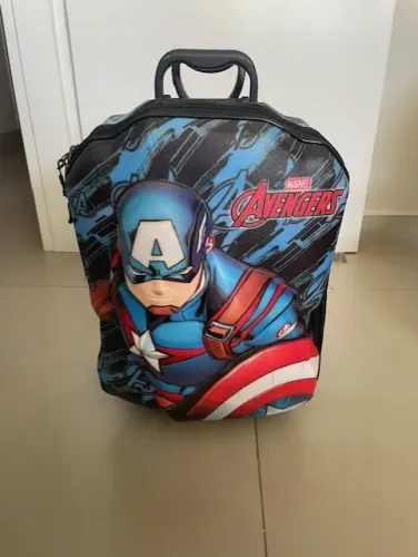 Mochila Infantil Avengers - Capitão América com Rodinhas