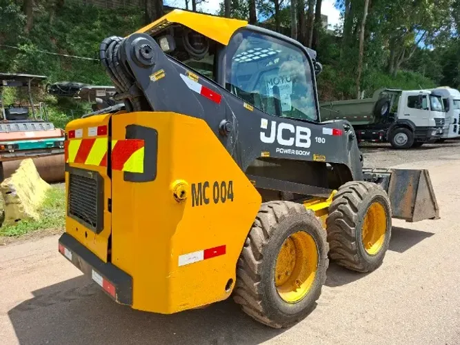 Mini Carregadeira JCB Compacto 190 - 2017