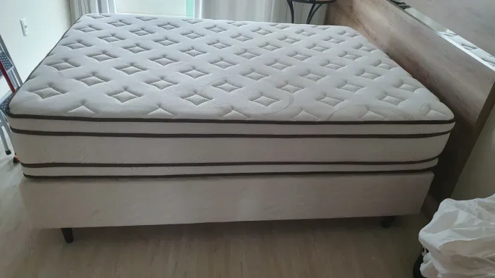 Doando Cama Box