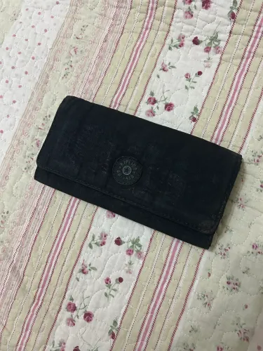 Carteira Preta Kipling