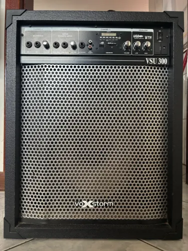 Caixa de som vox storm