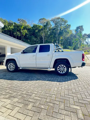 Volkswagen Amarok Comfor. CD 2.0 TDI 4X4 Dies. Aut. 2020