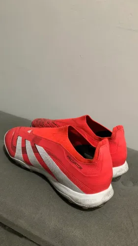 Chuteira adidas Predator League Society Sem Cadarços Original - R$200