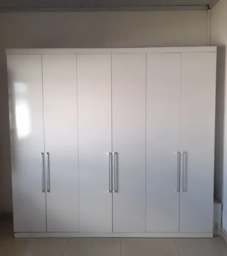 Guarda roupa grande MDF