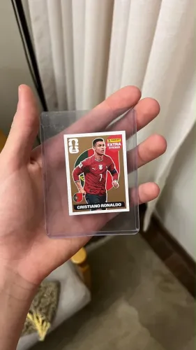 FIGURINHA LEGENDS CRISTIANO RONALDO - BRONZE