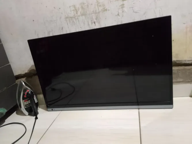 Vende-se Televisão