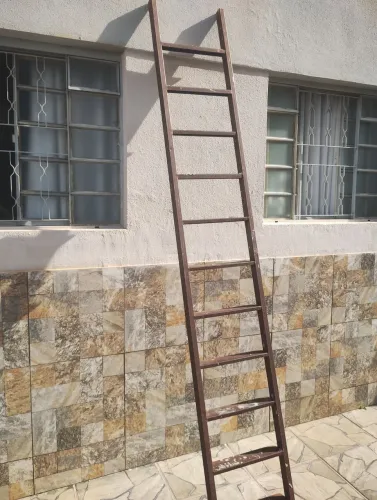 Escada de ferro 