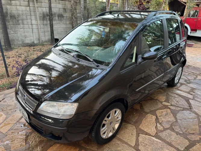 Fiat Idea HLX 1.8 MPI Flex 8V 5P 2006
