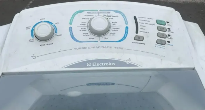VENDO MAQUINA DE LAVAR ELECTROLUX 15Kg 127v FUNCIONANDO 03 MESES DE GARANTIA